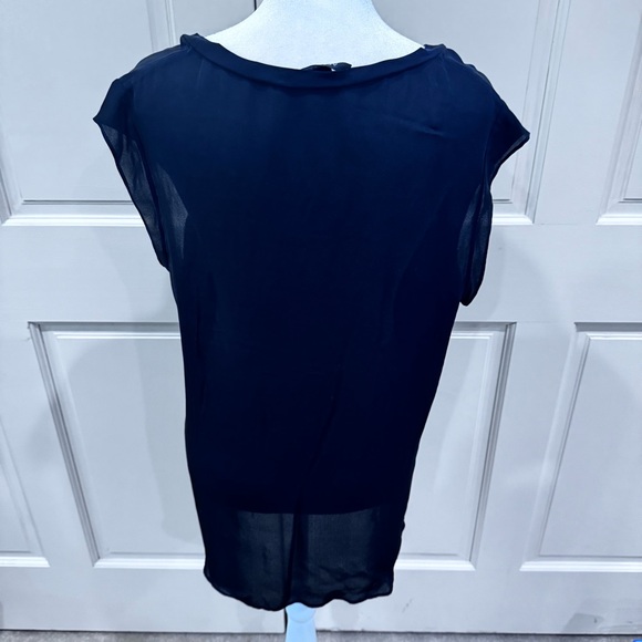 Acrobat black sleeveless blouse, size L - Picture 2 of 9